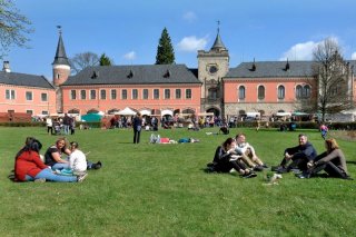 Sychrov, zámek, velikonoční trhy