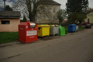 kontejnery