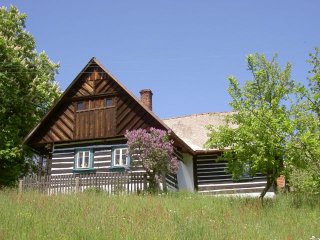 roubena-chalupa-v-dolnim-javori